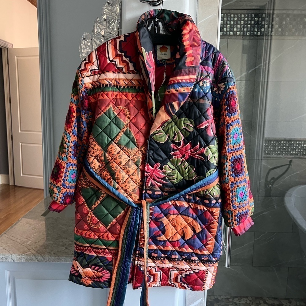 FARM RIO Patchwork Tapestry Crochet-Sleeve Puffer Jacket - Picture 4 of 14